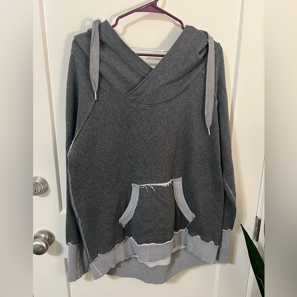 LULULEMON distressed GRAY  2-Tone HOODIE; pullover SIZE 12; like new